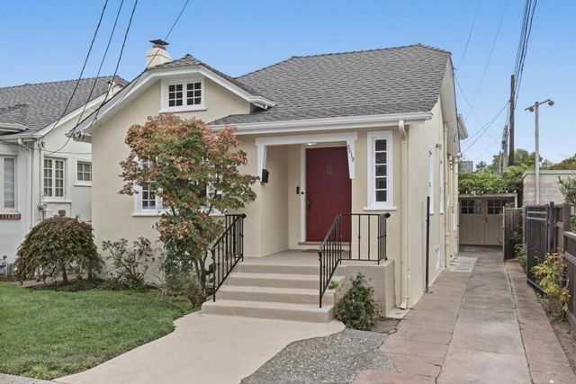 2612 Washington Street, Alameda, CA 94501