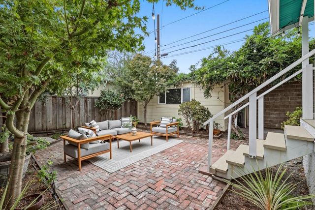 2612 Washington Street, Alameda, CA 94501