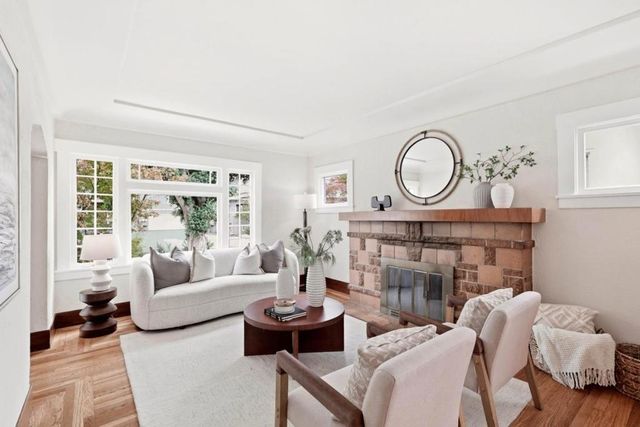 2612 Washington Street, Alameda, CA 94501