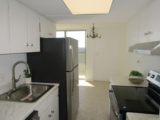 7039 San Pedro Ave Apt 1110, San Antonio, TX 78216