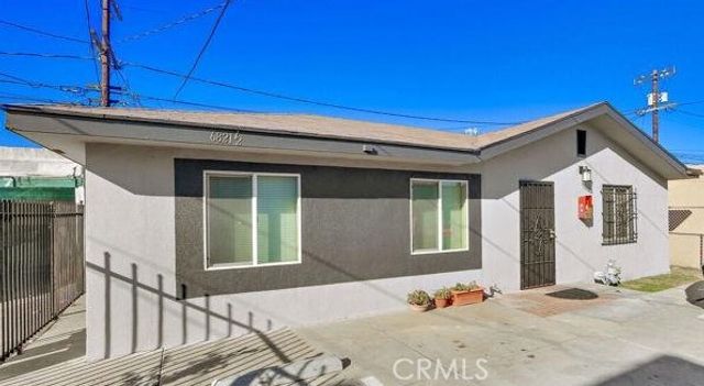 6821 11th Ave., Los Angeles, CA 90043