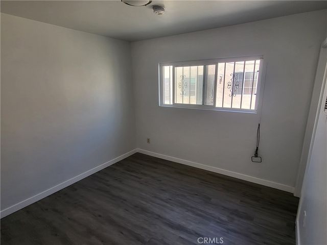 6821 11th Ave., Los Angeles, CA 90043