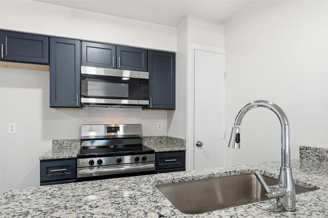 4851 Cedar Springs Road 189, Dallas, TX 75219