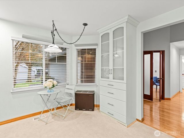 4227 Stonebridge Way, Lynnwood, WA 98037