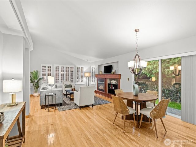 4227 Stonebridge Way, Lynnwood, WA 98037