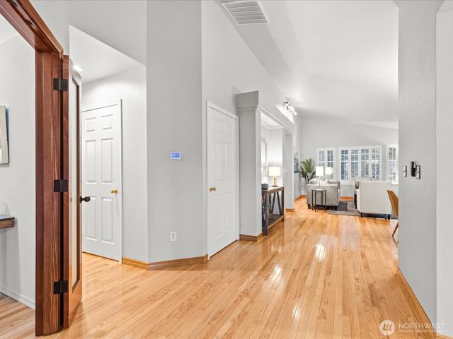 4227 Stonebridge Way, Lynnwood, WA 98037