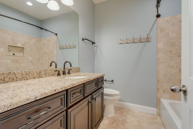 209 Ashlawn Ct Unit 209, Nashville, TN 37215