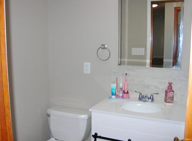 2228 Heritage Avenue, Evansville, IN 47711