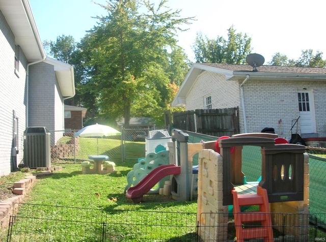 2228 Heritage Avenue, Evansville, IN 47711