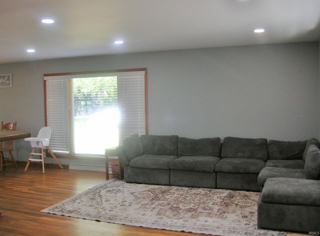 2228 Heritage Avenue, Evansville, IN 47711