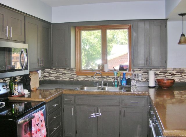 2228 Heritage Avenue, Evansville, IN 47711