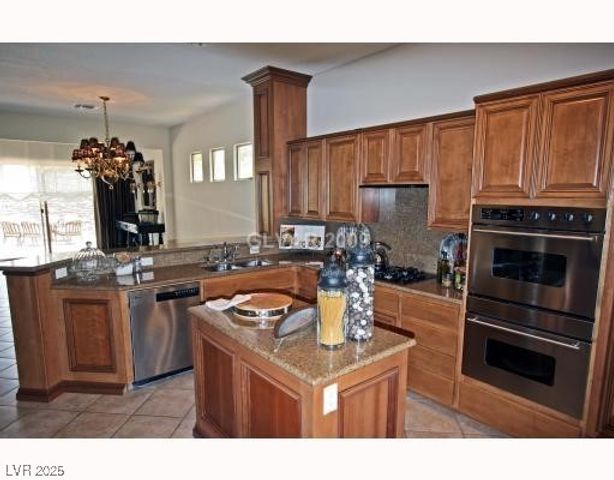 16 FEATHER SOUND Drive 0, Henderson, NV 89052