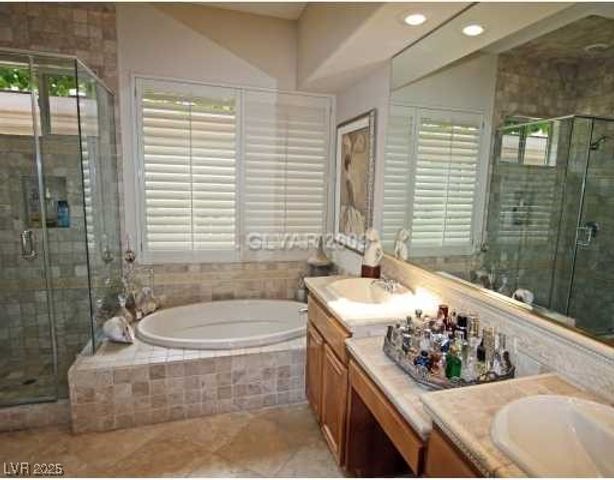 16 FEATHER SOUND Drive 0, Henderson, NV 89052