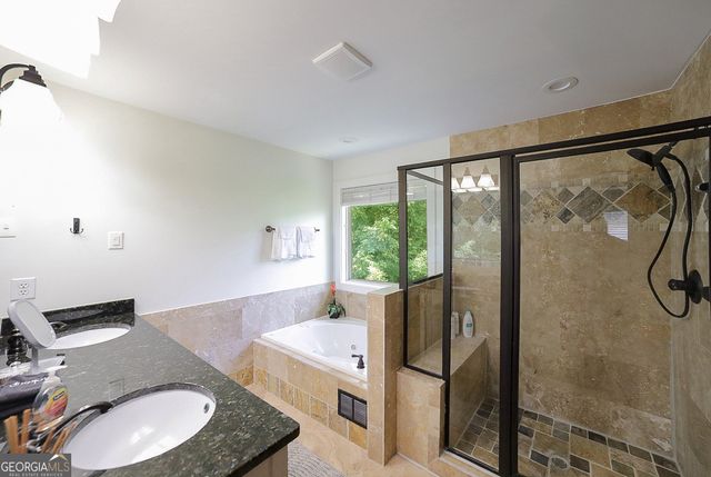 132 Poplar Street N, Athens, GA 30606