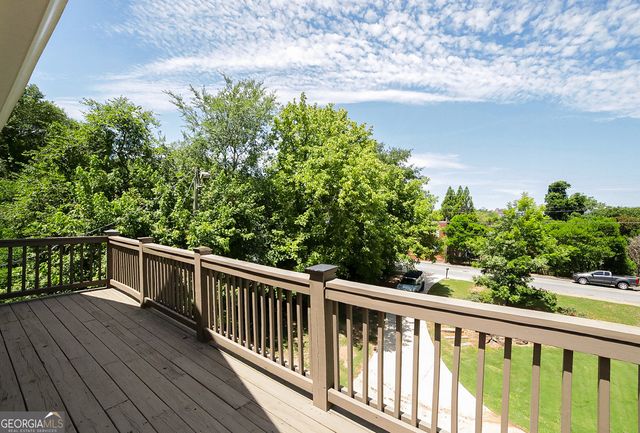 132 Poplar Street N, Athens, GA 30606