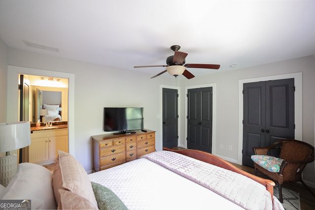 132 Poplar Street N, Athens, GA 30606