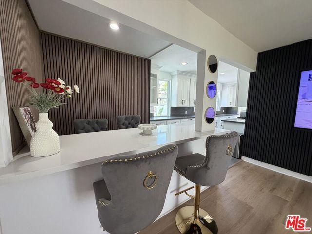 11836 Laurelwood Drive, Studio City (los Angeles), CA 91604