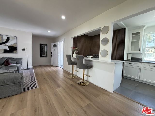 11836 Laurelwood Drive, Studio City (los Angeles), CA 91604