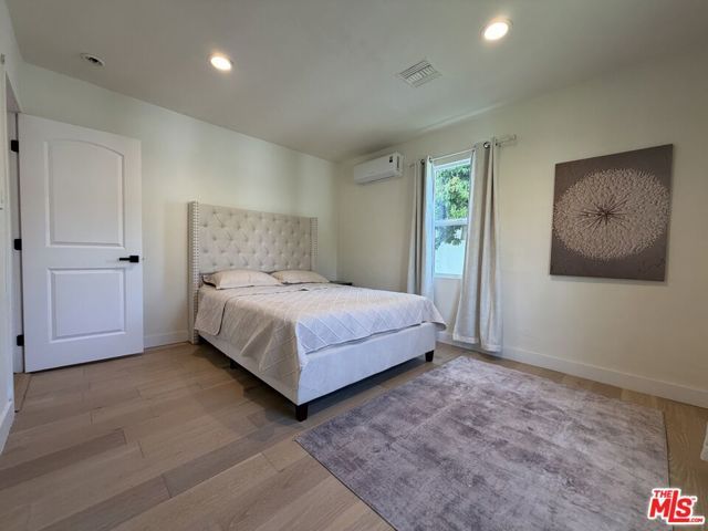 11836 Laurelwood Drive, Studio City (los Angeles), CA 91604