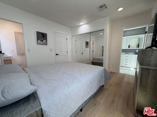 11836 Laurelwood Drive, Studio City (los Angeles), CA 91604