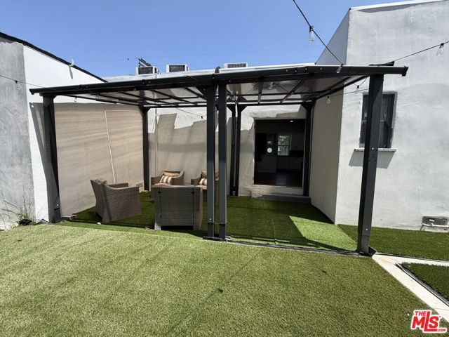 11836 Laurelwood Drive, Studio City (los Angeles), CA 91604