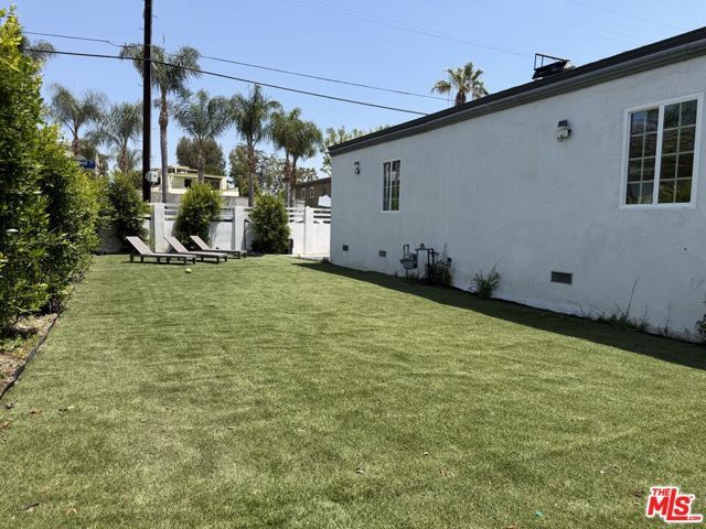 11836 Laurelwood Drive, Studio City (los Angeles), CA 91604