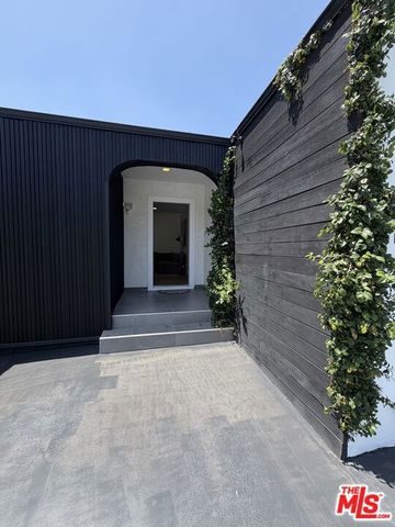 11836 Laurelwood Drive, Studio City (los Angeles), CA 91604