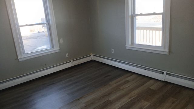 275 Jefferson Ave 3, Salem, MA 01970