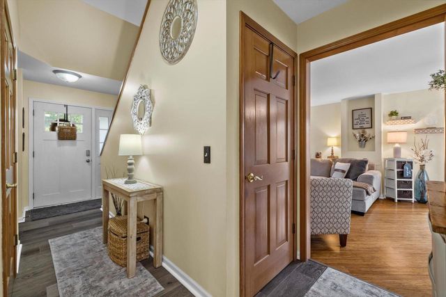8610 221st AVENUE, Salem, WI 53168
