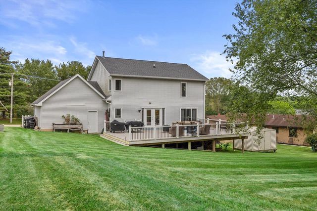 8610 221st AVENUE, Salem, WI 53168