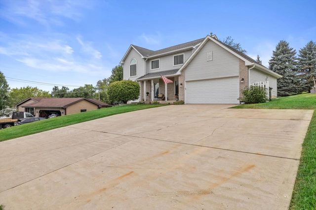 8610 221st AVENUE, Salem, WI 53168