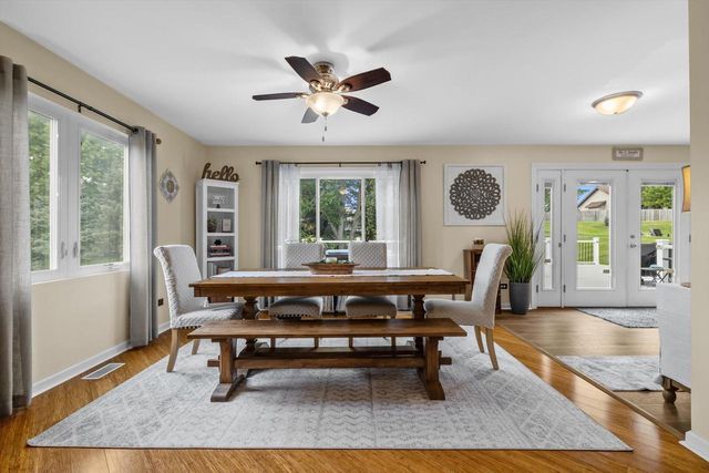 8610 221st AVENUE, Salem, WI 53168