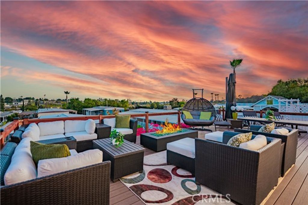 1120 E Mission Road 102, Fallbrook, CA 92028