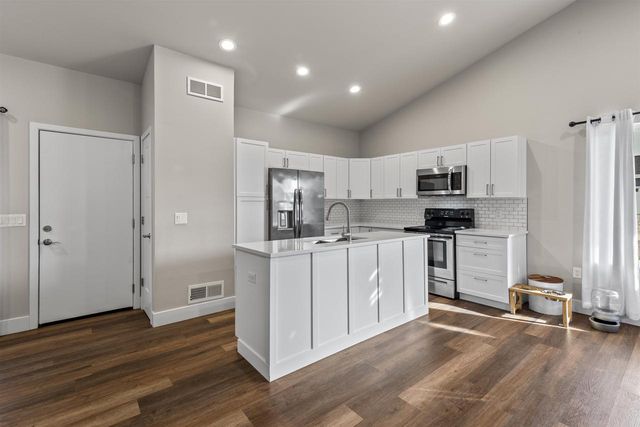 6657 Uecker Drive, Deforest, WI 53532