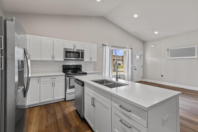 6657 Uecker Drive, Deforest, WI 53532