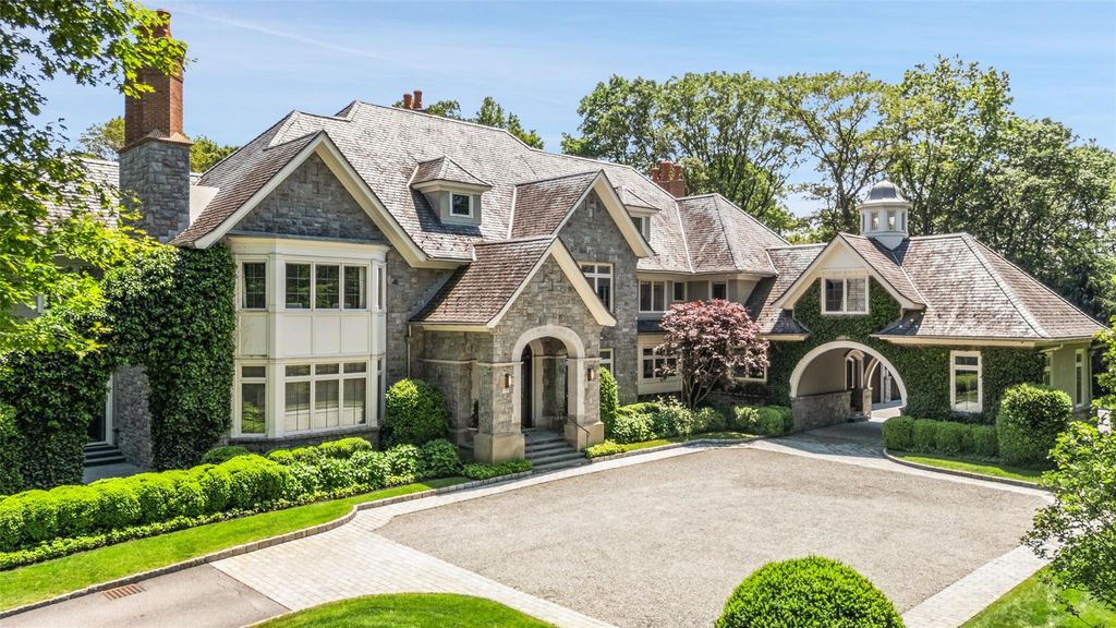 3 Terrace Circle, Armonk, NY 10504