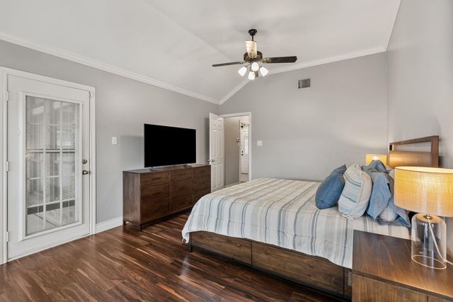 15818 Sweetwater Creek Drive, Houston, TX 77095