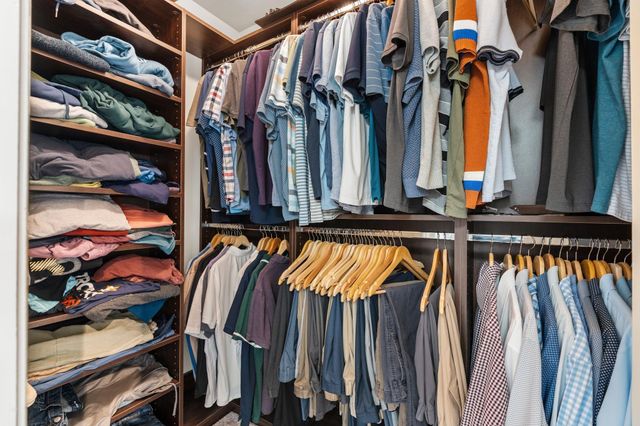 15818 Sweetwater Creek Drive, Houston, TX 77095