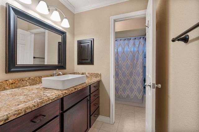 15818 Sweetwater Creek Drive, Houston, TX 77095