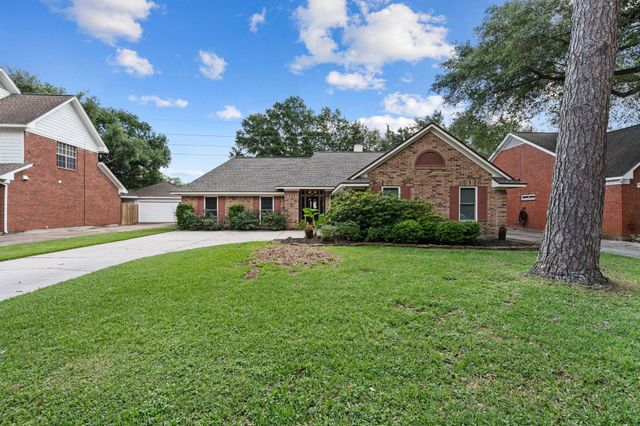 15818 Sweetwater Creek Drive, Houston, TX 77095