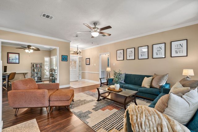 15818 Sweetwater Creek Drive, Houston, TX 77095