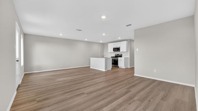 176 PINEHURST Drive, Boyd, TX 76023