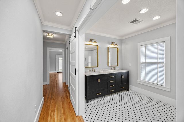 1131 Walling Street, Houston, TX 77009