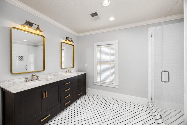 1131 Walling Street, Houston, TX 77009