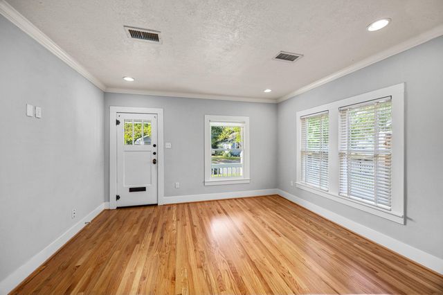 1131 Walling Street, Houston, TX 77009