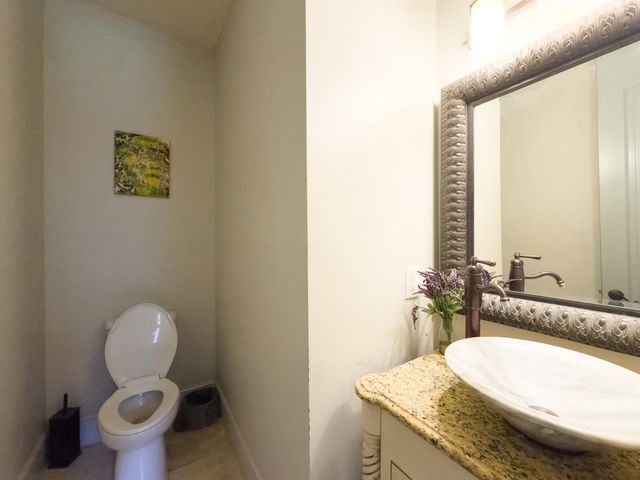 102 Point Bluff Court, Inman, SC 29349