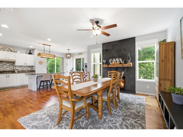 1168 Nw VINCA Ln, Camas, WA 98607