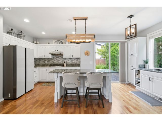 1168 Nw VINCA Ln, Camas, WA 98607