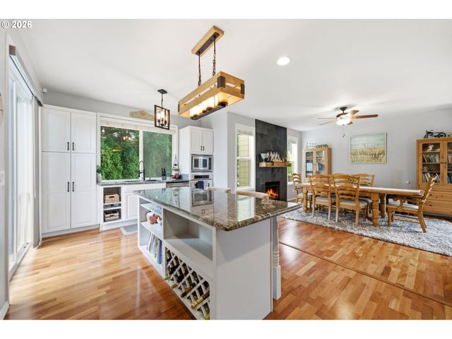 1168 Nw VINCA Ln, Camas, WA 98607