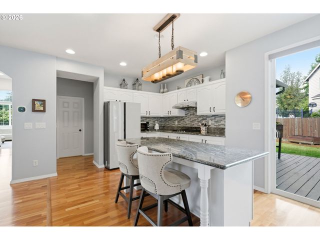 1168 Nw VINCA Ln, Camas, WA 98607